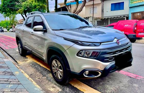 FIAT TORO 1.8 16V EVO FLEX FREEDOM AT6 FIAT TORO 1.8 16V EVO FLEX FREEDOM AT6